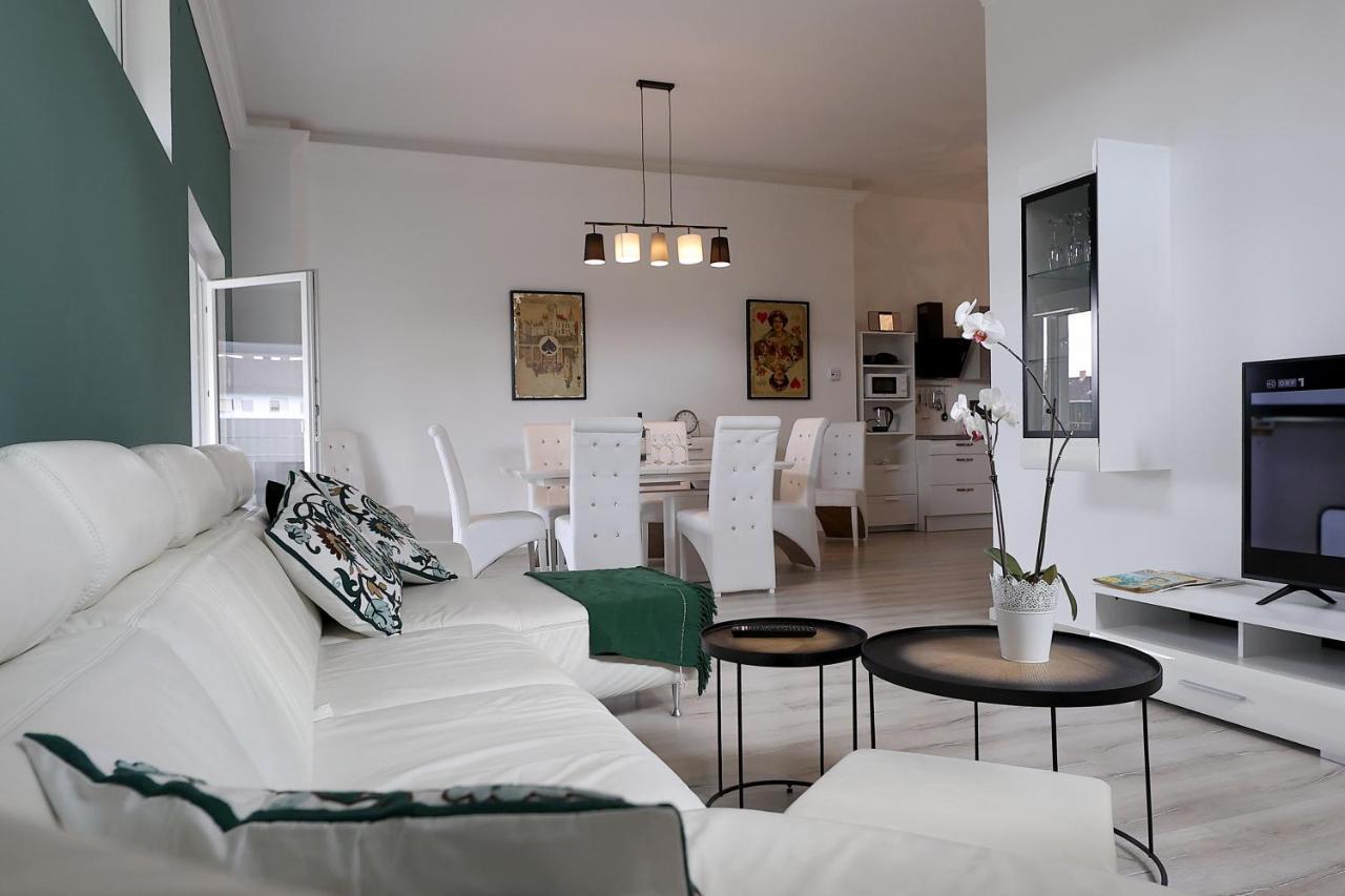 Exklusive Fw Mit 3 Sz Und Grosser Terrasse Gratkorn Extérieur photo